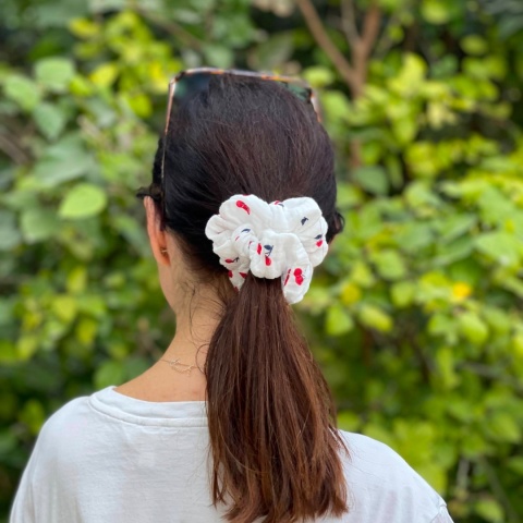 scrunchie wiśnie 2 scrunchie wiśnie 2